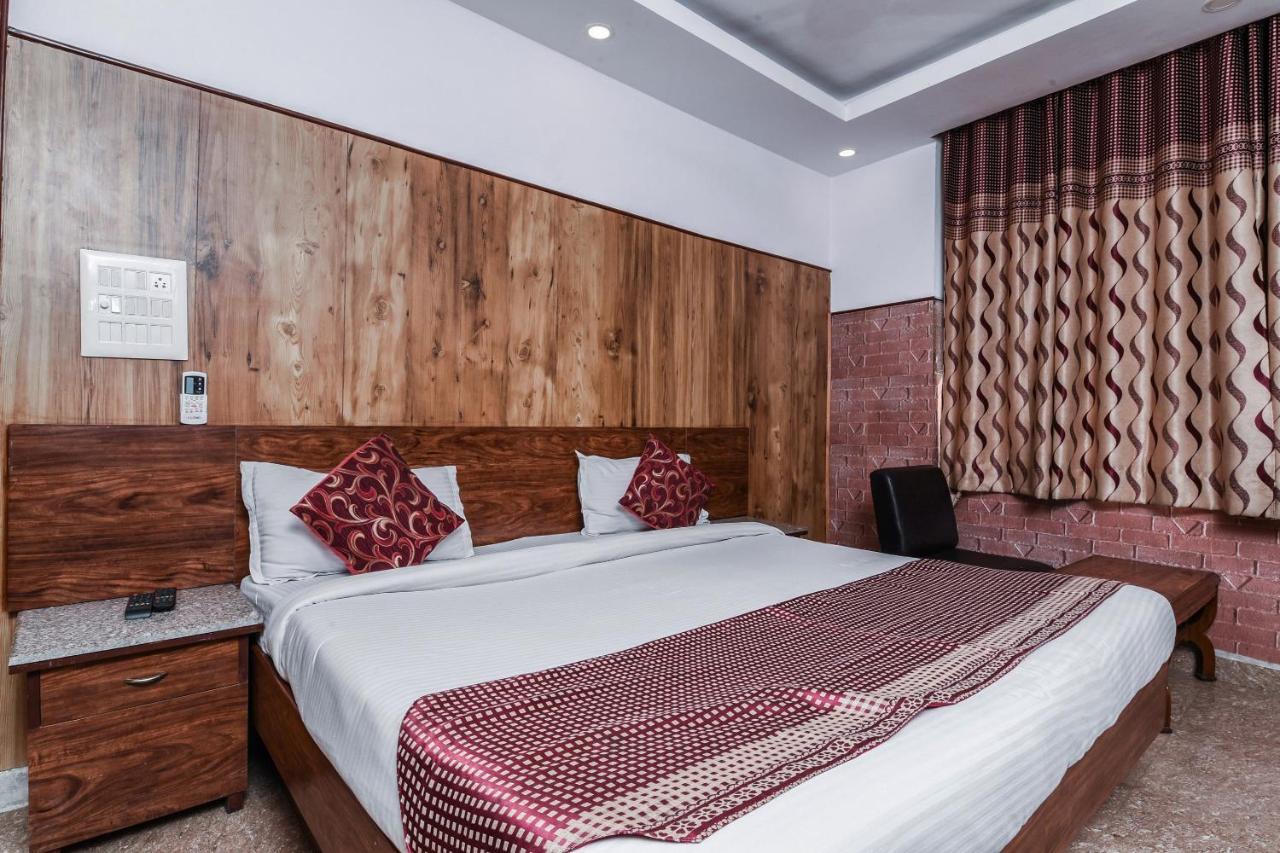 Hotel Dream Palace Laxmi Nagar Nueva Delhi Exterior foto